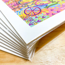 Cargar imagen en el visor de la galería, Edición giclée medida final hasta 35 X 35 cm con Marialuisa de 3 cm. / 12 pz